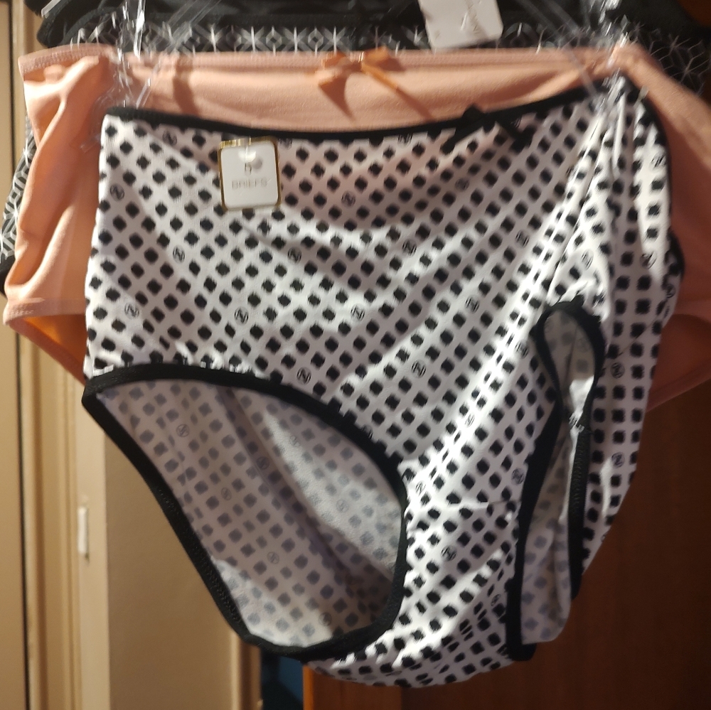 Ladies Underwear a
